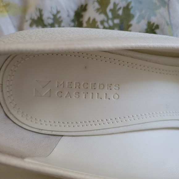 MERCEDES CASTILLO White Pumps - Picture 7 of 8